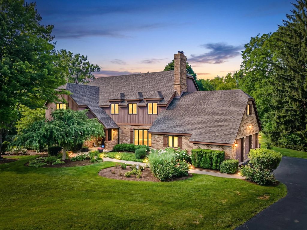 6535 Stockbridge Lane, Long Grove, IL 60047