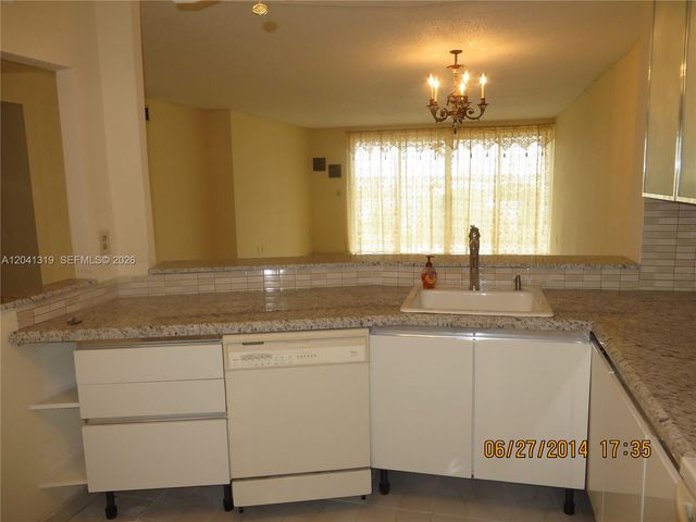 1750 NE 191st St 627-4, Miami, FL 33179