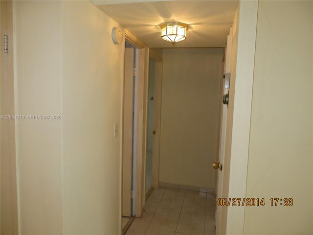 1750 NE 191st St 627-4, Miami, FL 33179