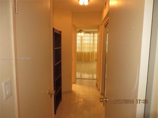 1750 NE 191st St 627-4, Miami, FL 33179
