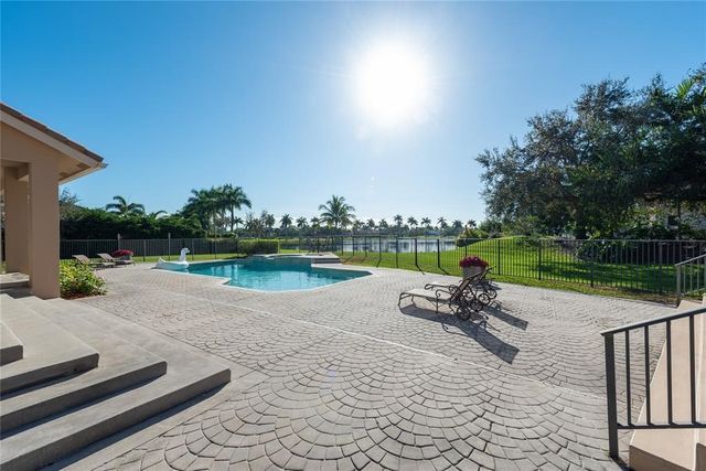 3190 Willow Lane, Weston, FL 33331