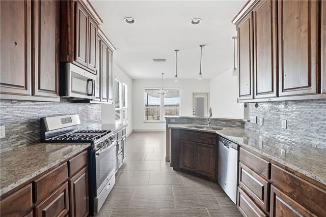 7658 Sable Creek Dr, Corpus Christi, TX 78414
