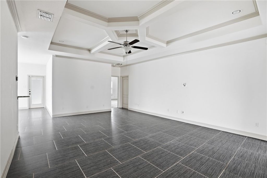 7658 Sable Creek Dr, Corpus Christi, TX 78414 — photo 5