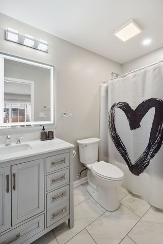 7214 Farmstead Lane, Hanover Park, IL 60133