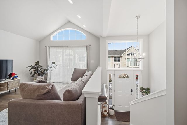 7214 Farmstead Lane, Hanover Park, IL 60133