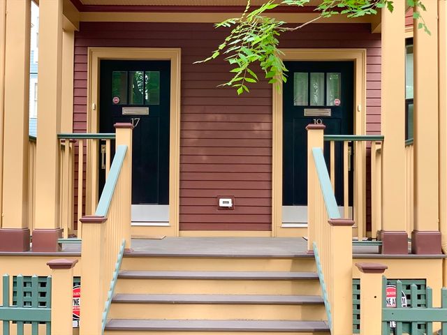 17 Pemberton 2, Cambridge, MA 02140