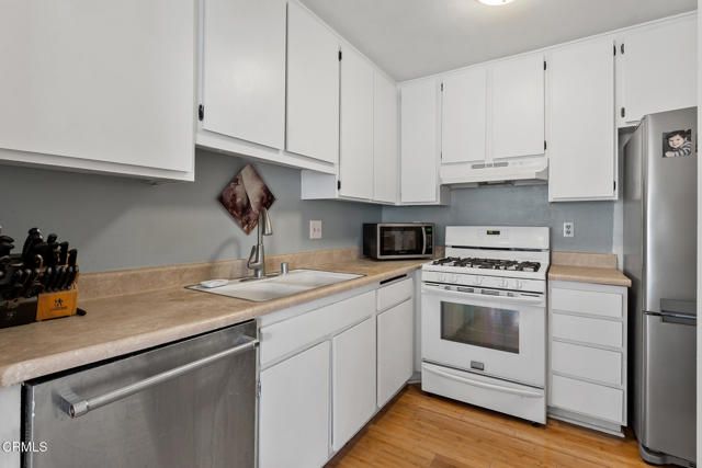 1251 San Simeon Court 4, Ventura, CA 93003