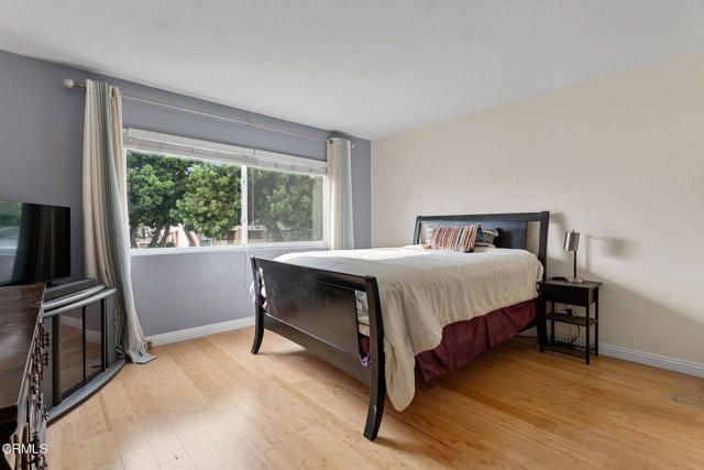 1251 San Simeon Court 4, Ventura, CA 93003