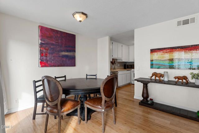 1251 San Simeon Court 4, Ventura, CA 93003