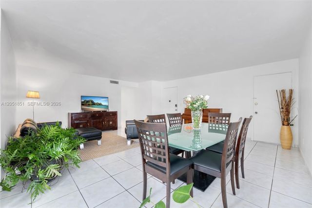 11840 NE 19th Dr 9, North Miami, FL 33181