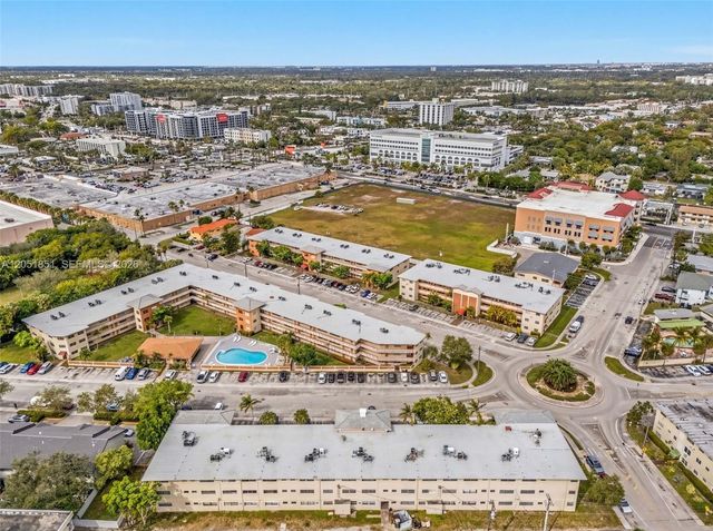 11840 NE 19th Dr 9, North Miami, FL 33181