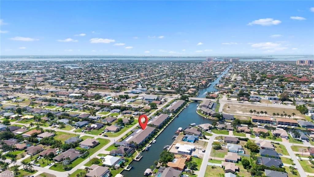 Image 11 of property listing at 4622 12th PL 124, Cape Coral, FL 33914