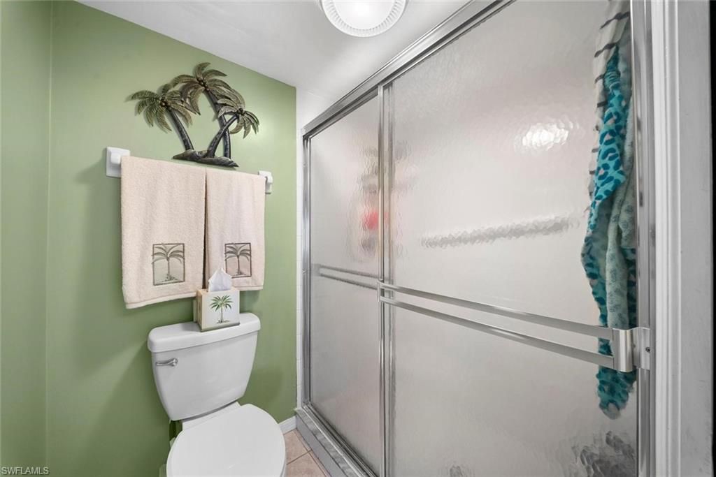 Image 35 of property listing at 4622 12th PL 124, Cape Coral, FL 33914