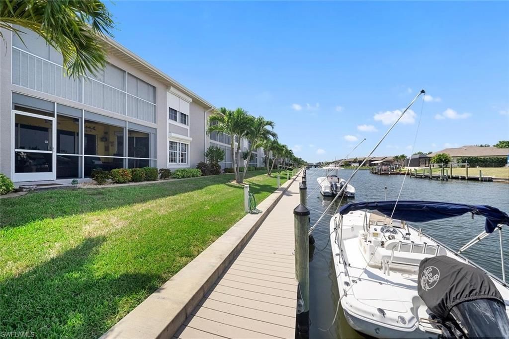 Image 45 of property listing at 4622 12th PL 124, Cape Coral, FL 33914