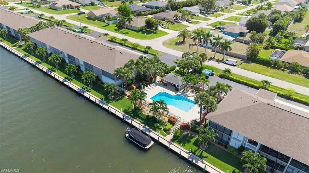 Image 50 of property listing at 4622 12th PL 124, Cape Coral, FL 33914