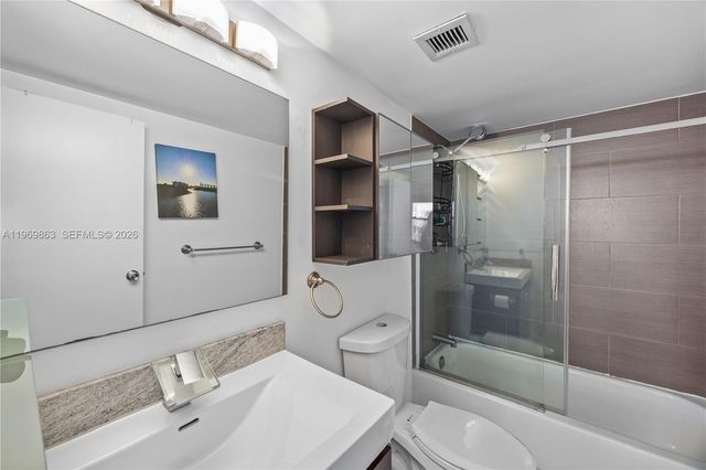 16570 NE 26th Ave 5J, North Miami Beach, FL 33160