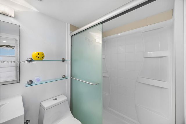 16570 NE 26th Ave 5J, North Miami Beach, FL 33160
