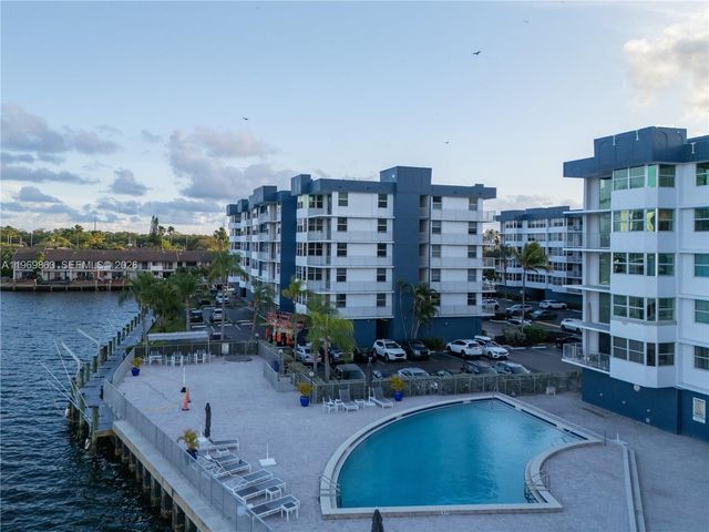 16570 NE 26th Ave 5J, North Miami Beach, FL 33160