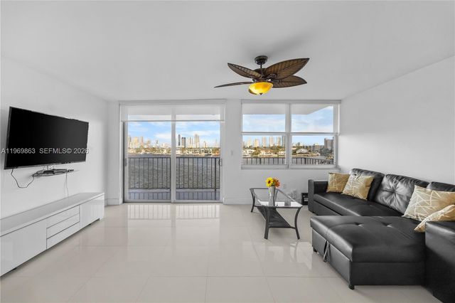 16570 NE 26th Ave 5J, North Miami Beach, FL 33160