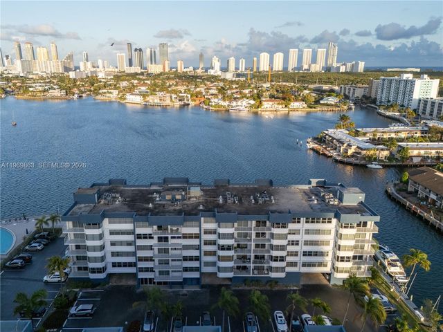 16570 NE 26th Ave 5J, North Miami Beach, FL 33160