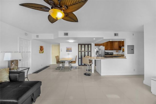 16570 NE 26th Ave 5J, North Miami Beach, FL 33160