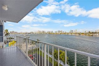 16570 NE 26th Ave 5J, North Miami Beach, FL 33160
