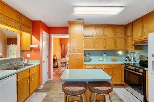 435 Crosshaven Way, Mcdonough, GA 30253
