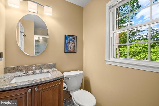 4949 SABRA LN, Annandale, VA 22003