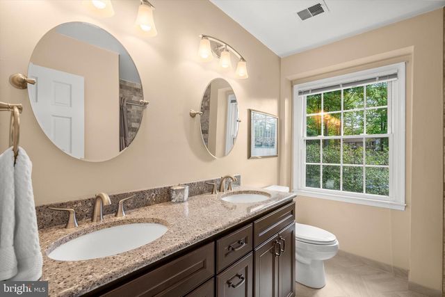 4949 SABRA LN, Annandale, VA 22003