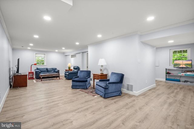 4949 SABRA LN, Annandale, VA 22003