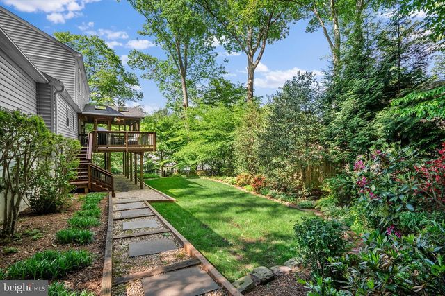 4949 SABRA LN, Annandale, VA 22003