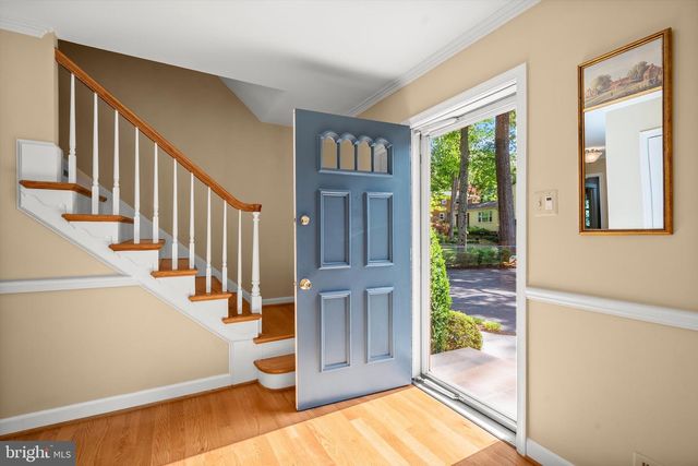 4949 SABRA LN, Annandale, VA 22003