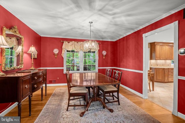4949 SABRA LN, Annandale, VA 22003