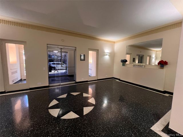 72-15 37th Avenue 6A, Jackson Heights, NY 11372