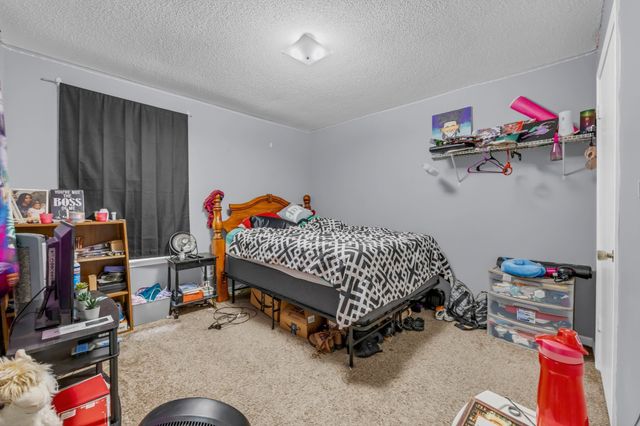 348 Dupuis Dr, Clarksville, TN 37042