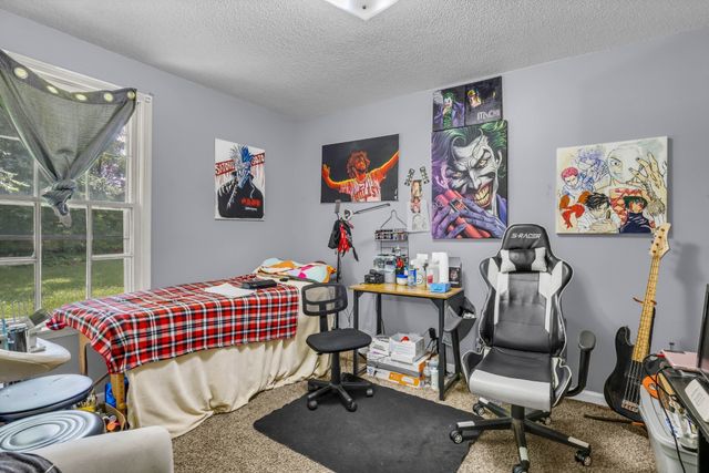 348 Dupuis Dr, Clarksville, TN 37042