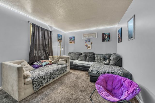 348 Dupuis Dr, Clarksville, TN 37042