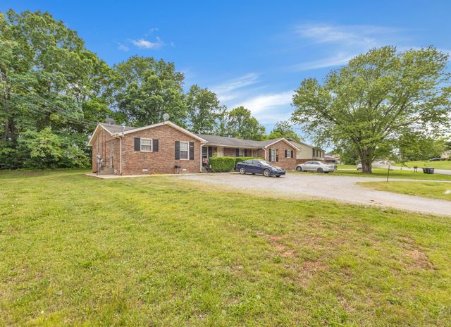 348 Dupuis Dr, Clarksville, TN 37042