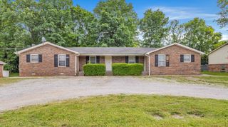 348 Dupuis Dr, Clarksville, TN 37042