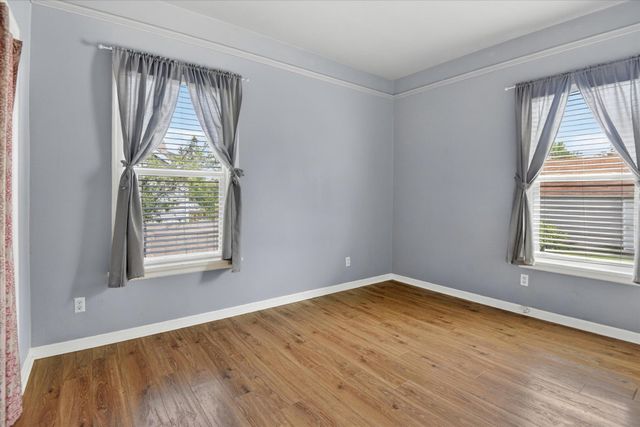 1218 E Augusta Ave, Spokane, WA 99207
