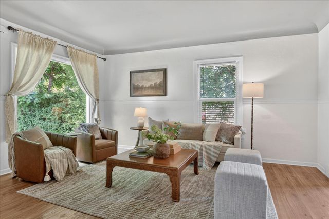 1218 E Augusta Ave, Spokane, WA 99207
