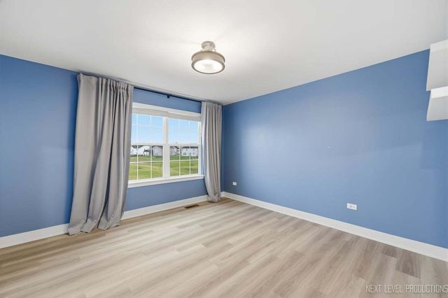 12513 S Willowgate Lane, Plainfield, IL 60585