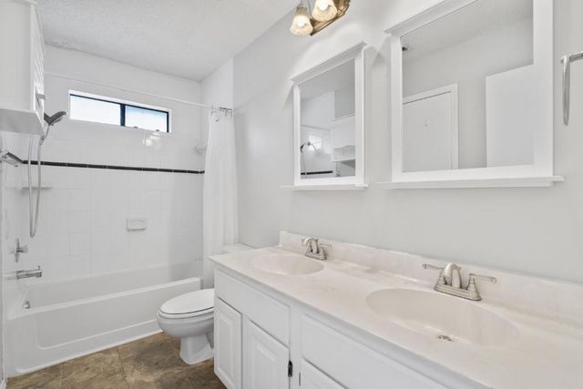 8718 Coastal DR, Austin, TX 78749