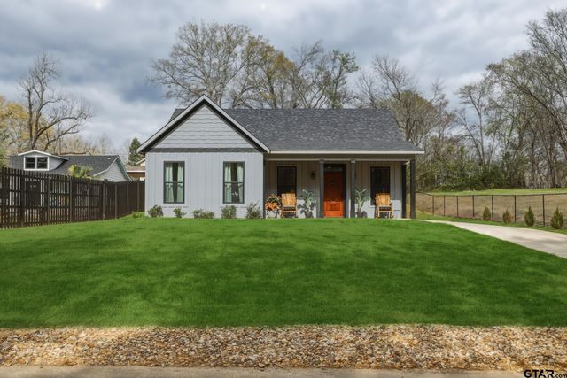 405 W Camp St, Jefferson, TX 75657