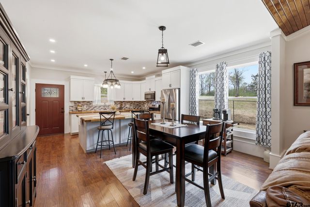 405 W Camp St, Jefferson, TX 75657
