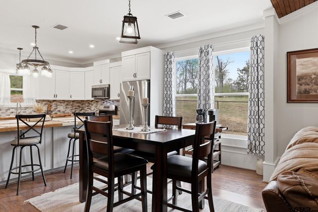 405 W Camp St, Jefferson, TX 75657