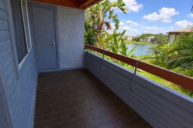 10263 GANDY BOULEVARD N 108, St Petersburg, FL 33702