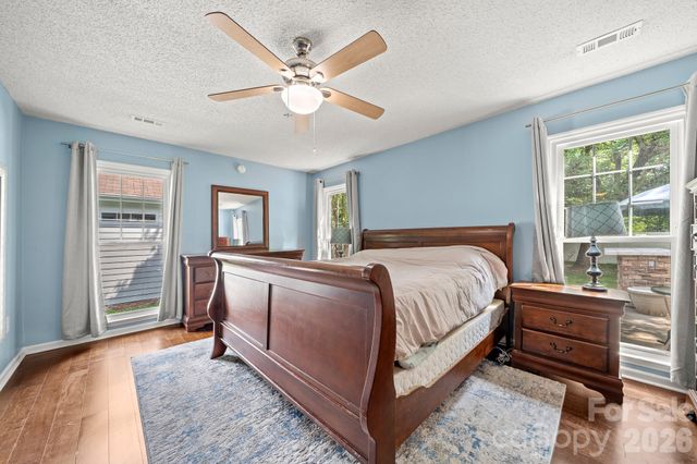 5200 Cressingham Court, Charlotte, NC 28227