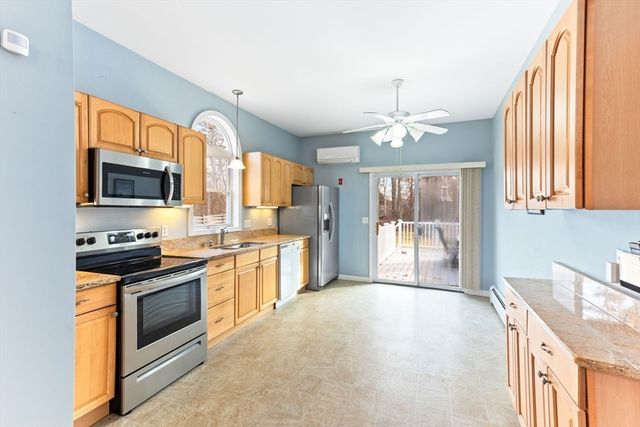 14 Briarwood Drive, Wareham, MA 02751