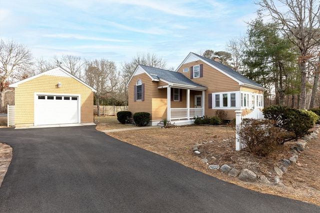 14 Briarwood Drive, Wareham, MA 02751
